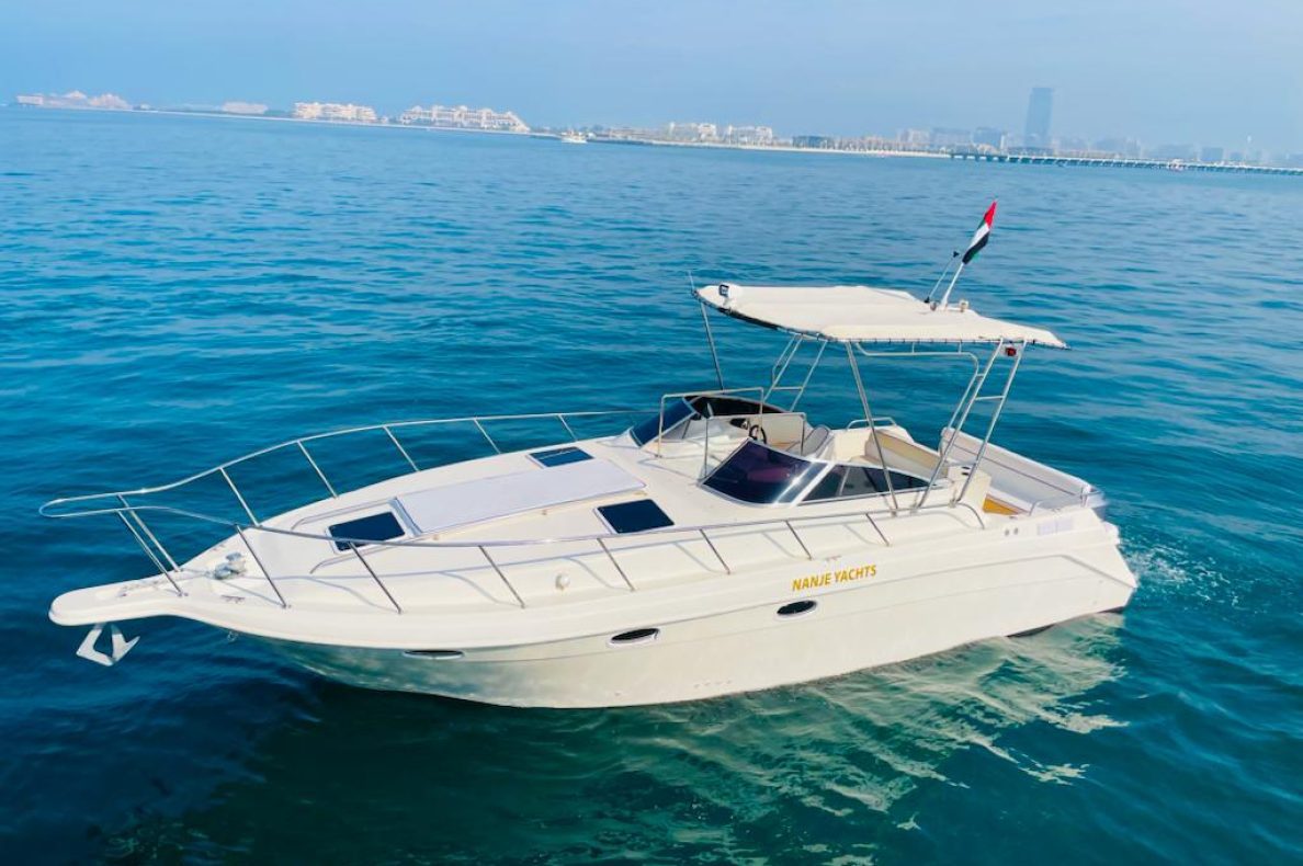 yacht fishing dubai