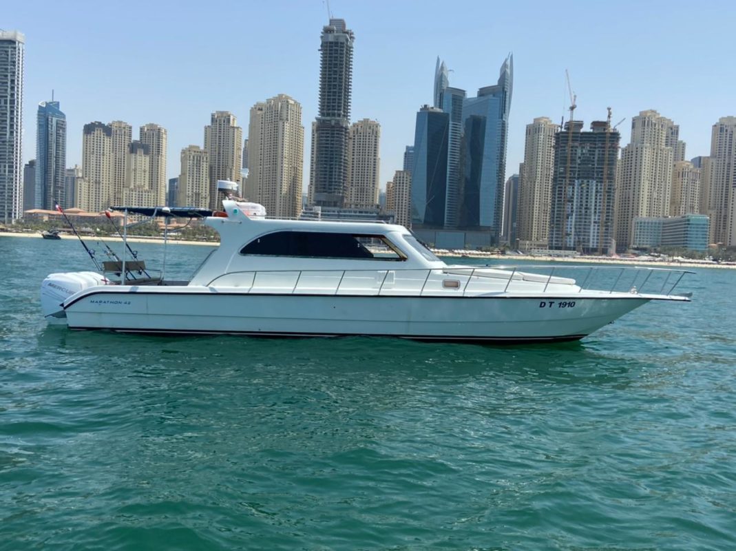 yacht fishing dubai